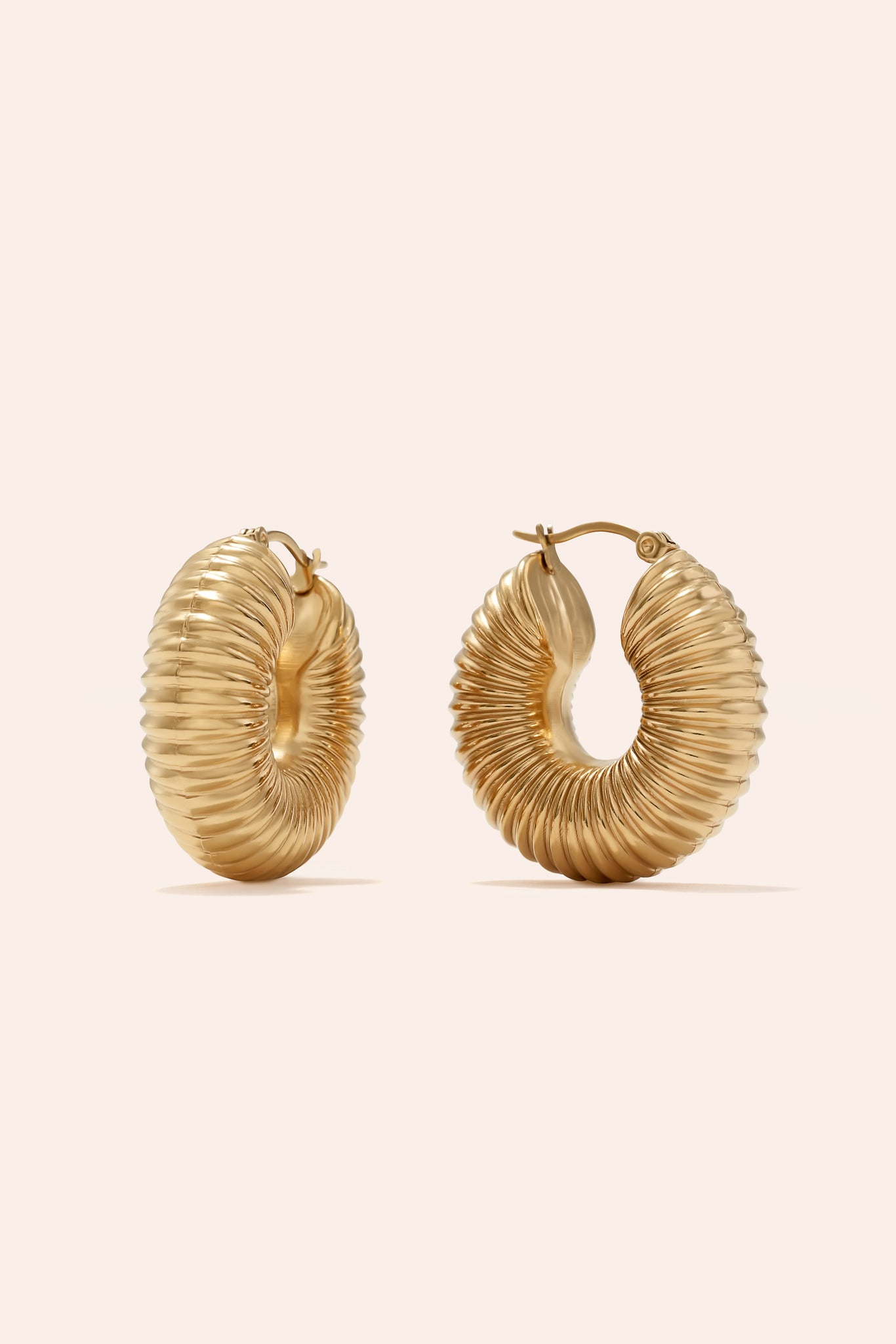 Taja Earrings Gold